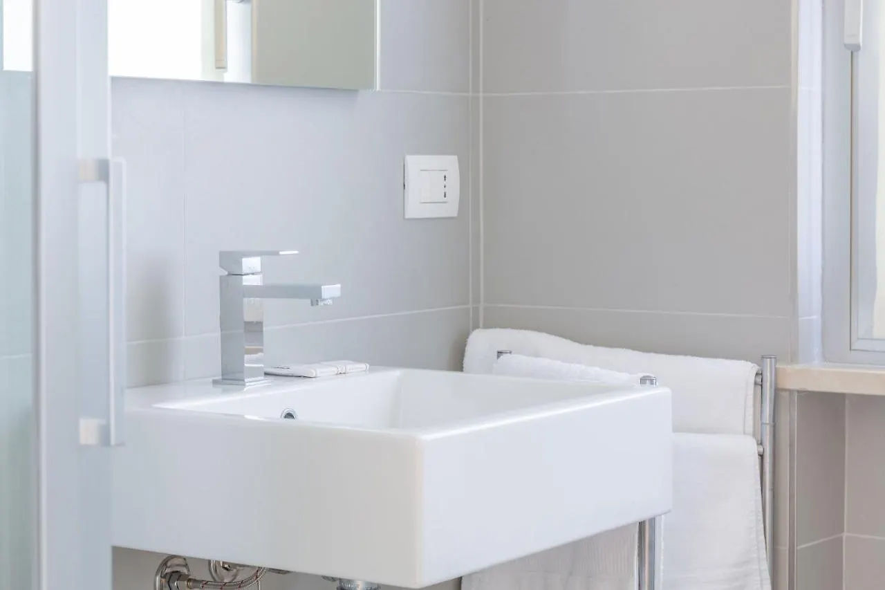 Baseventuno 3 Bilocale Piano Terra Apartment Sirmione Italy