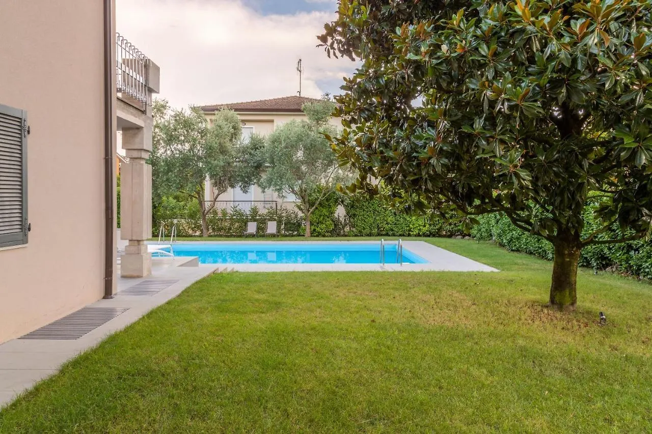 Baseventuno 3 Bilocale Piano Terra Apartment Sirmione Italy