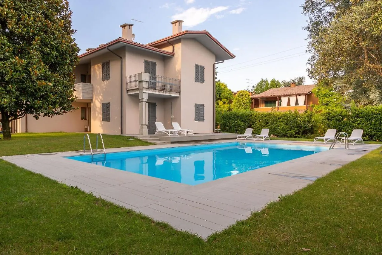 Baseventuno 3 Bilocale Piano Terra Apartment Sirmione Italy