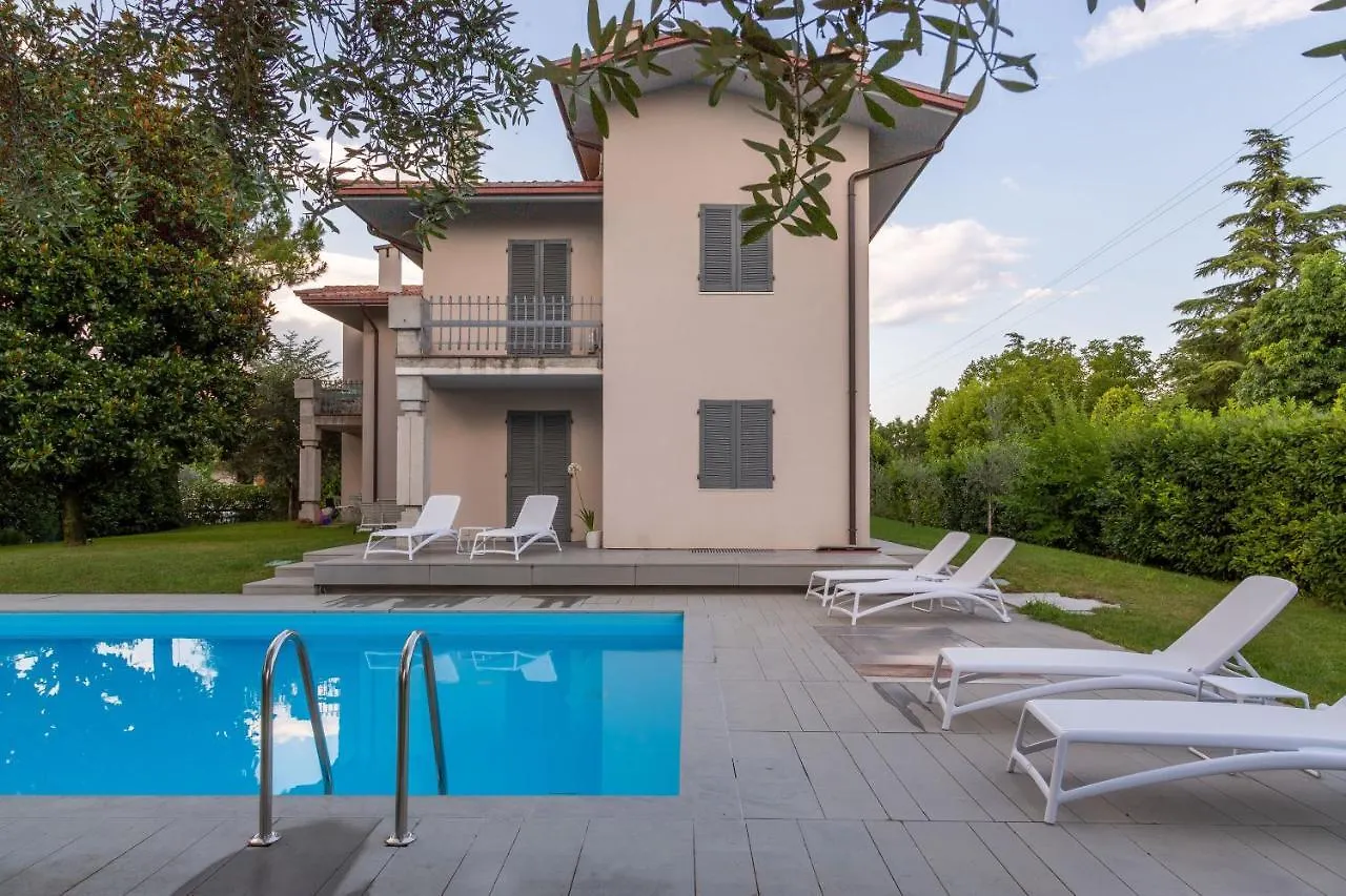 Baseventuno 3 Bilocale Piano Terra Apartment Sirmione Italy
